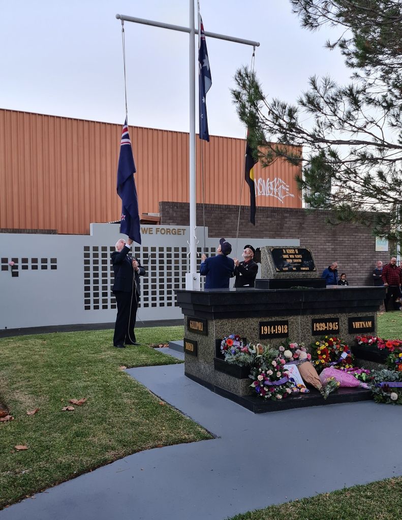 Anzac Day Dawn Service - Port Kembla - Commemorative Events