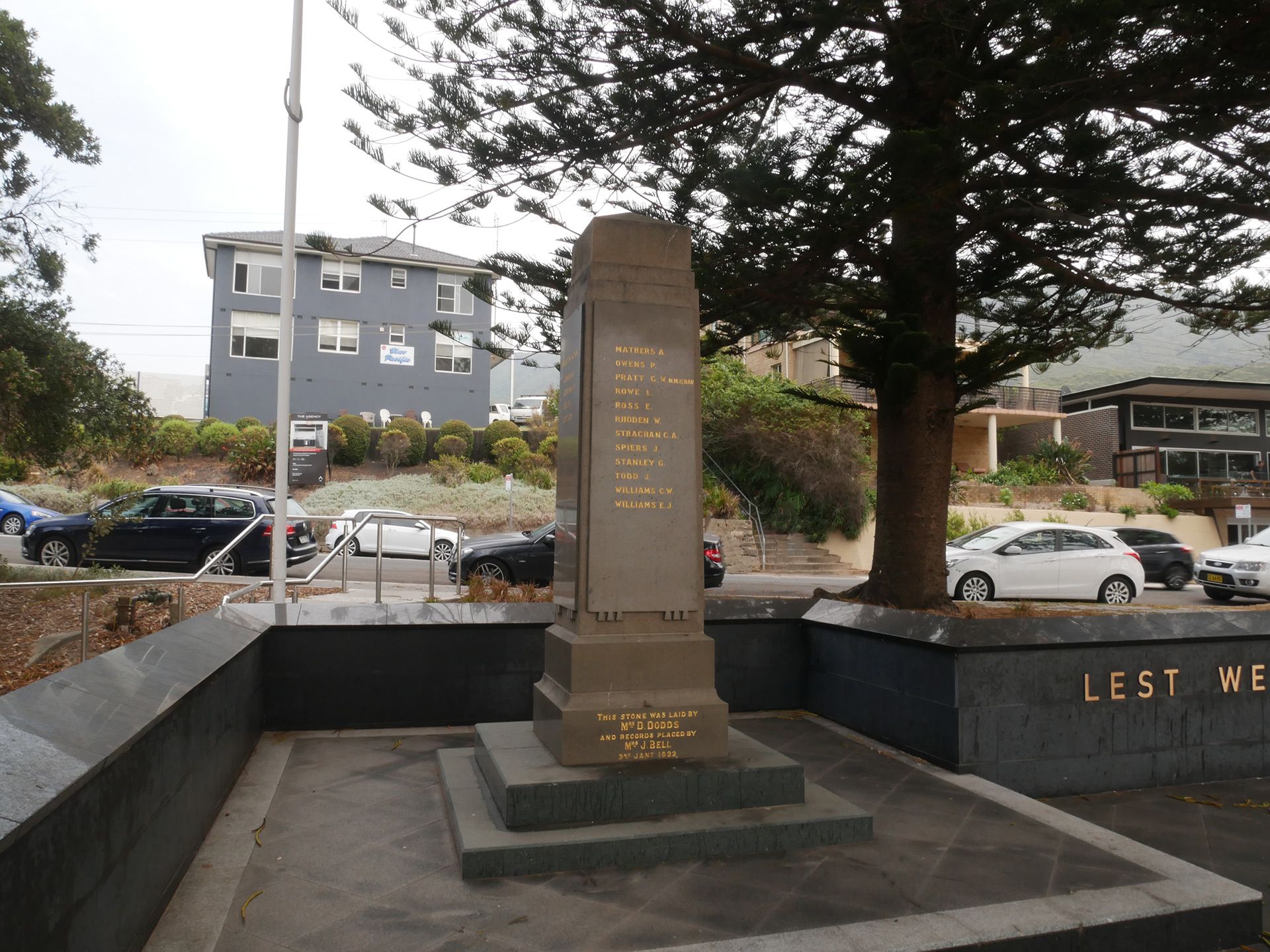 Austinmer War Memorial