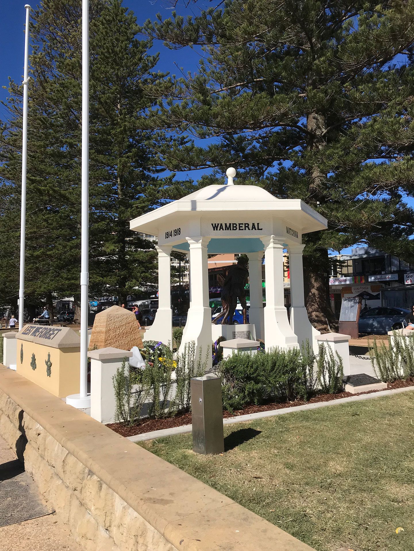 Terrigal Foreshore War Memorial - Memorials