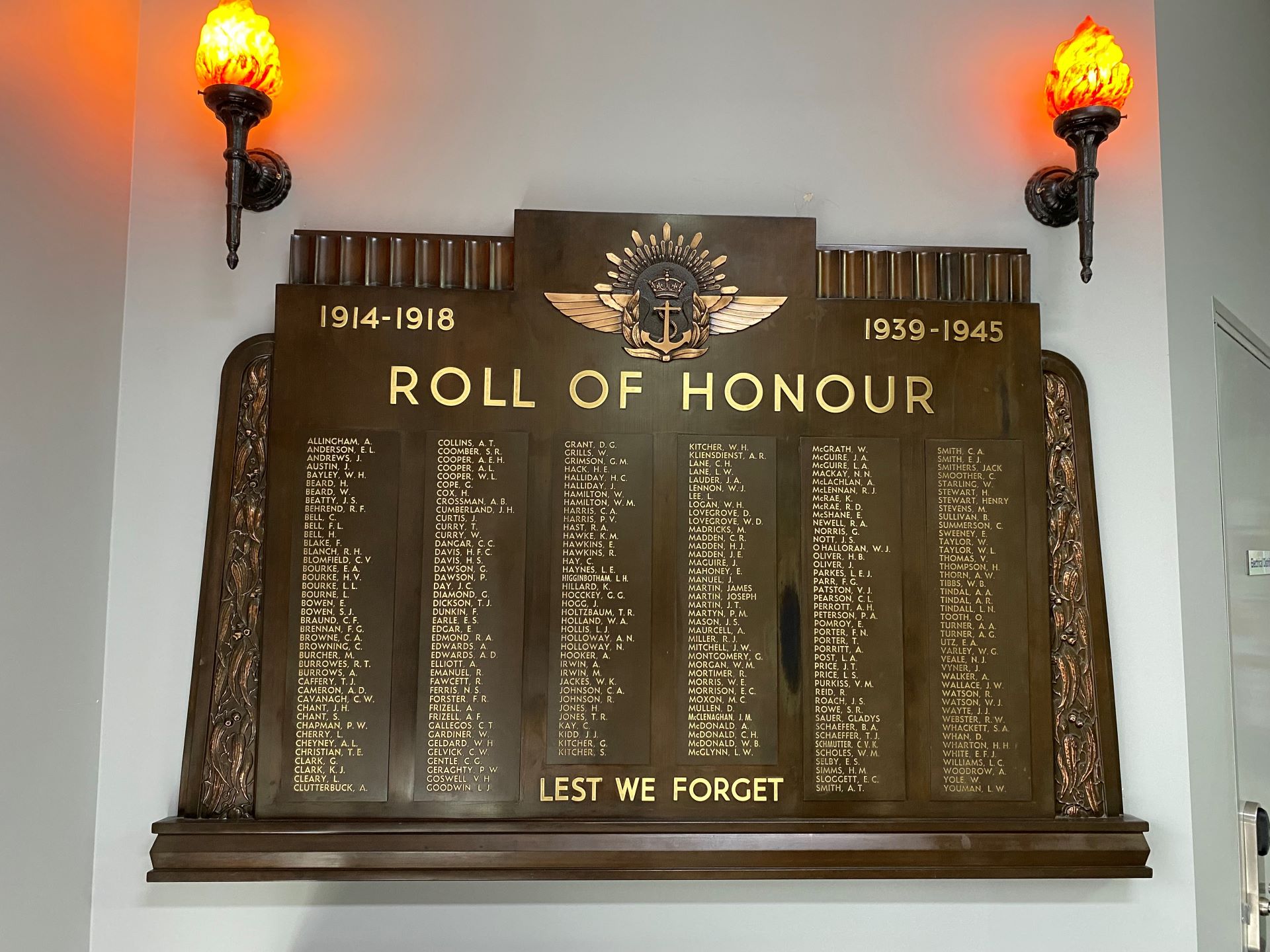 Armidale War Memorial Library and First and Second World Wars Roll of Honour photo 1
