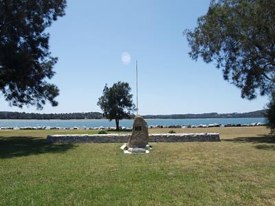 Batemans Bay Vietnam War Memorial photo 1
