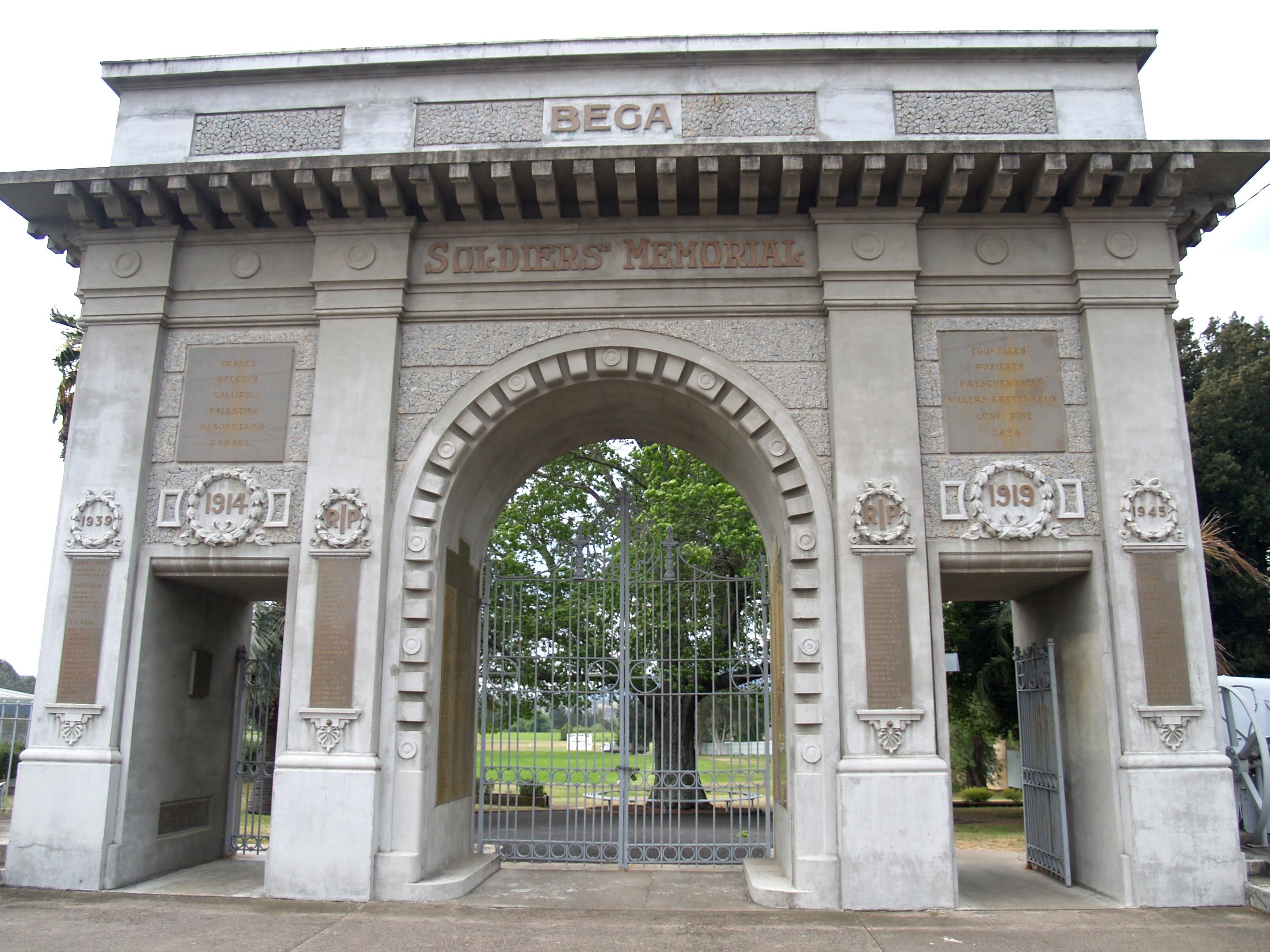 Bega Soldiers Memorial Gates photo 1