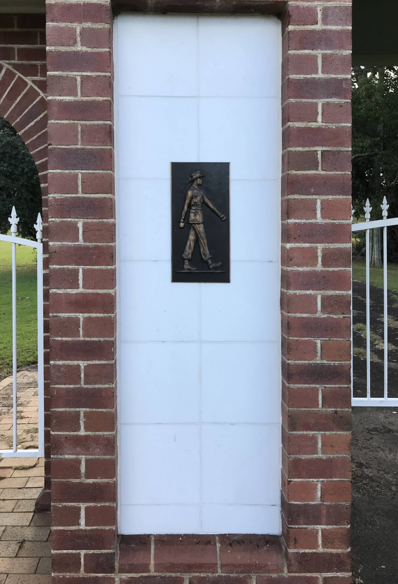 Casino and District Memorial Hospital Gates photo 1