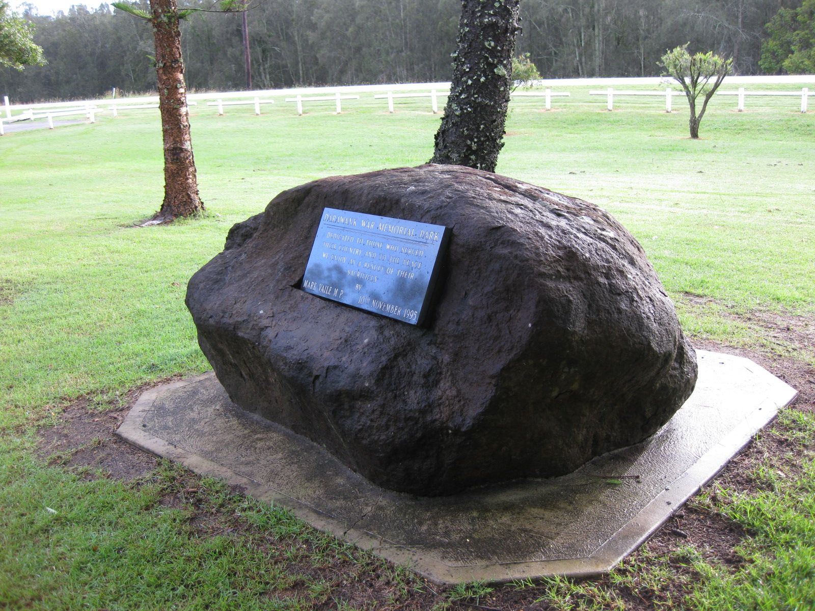 Darawank War Memorial Park photo 1