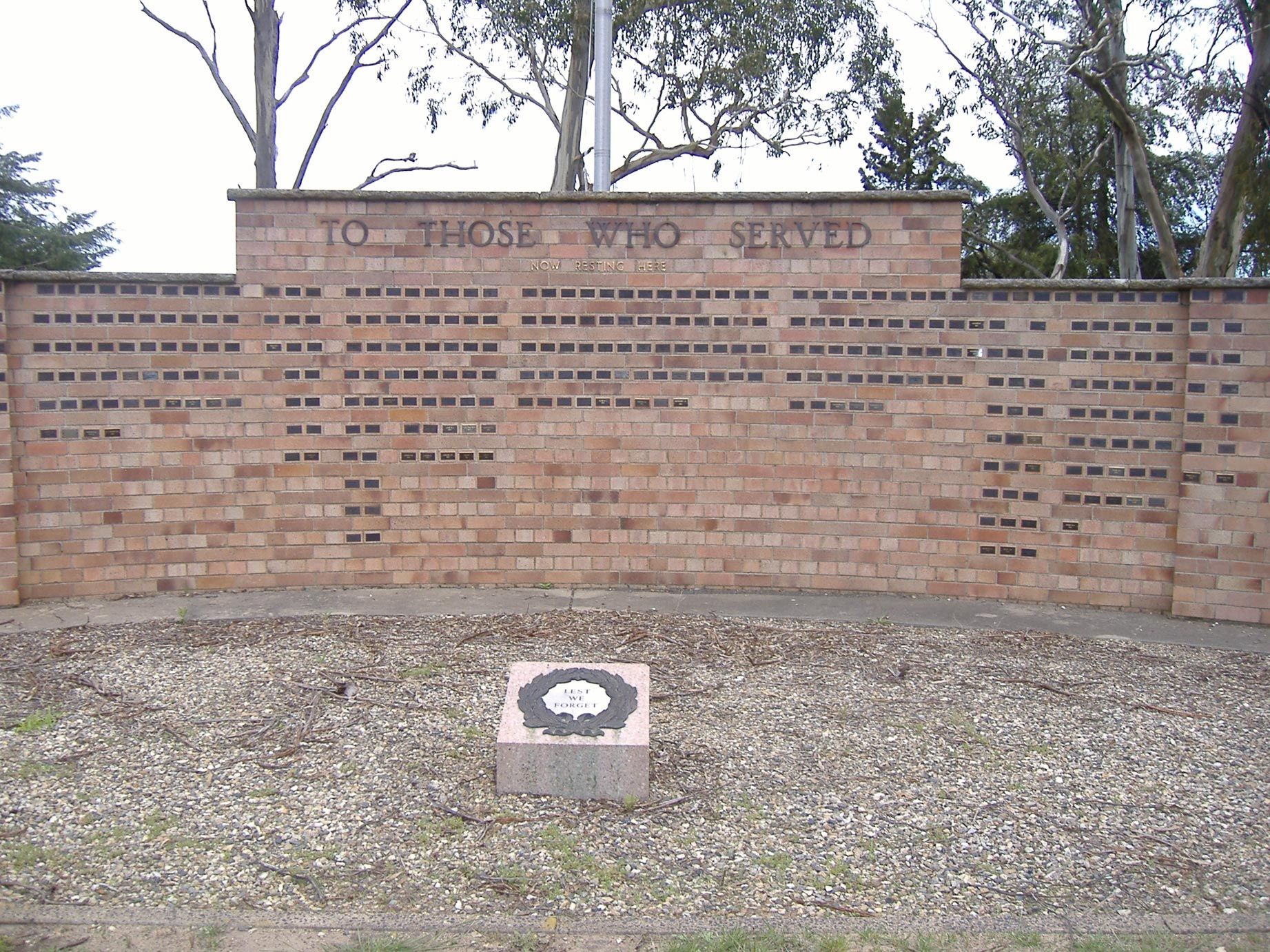 Glen Innes Cemetery Memorial Wall photo 1