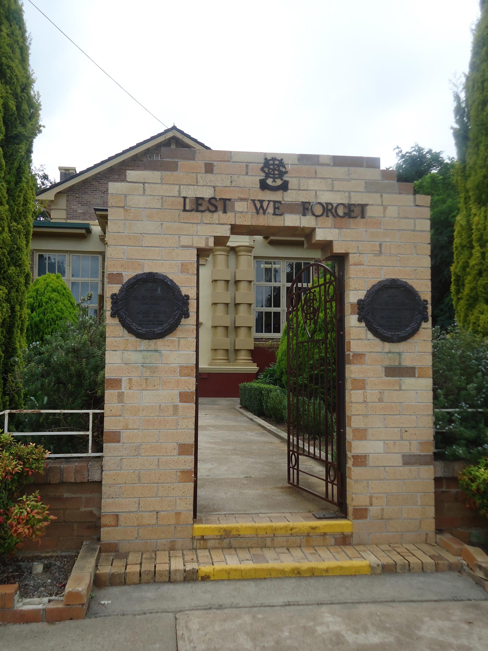 Glen Innes High School Second World War Memorial Fence and Gate photo 1