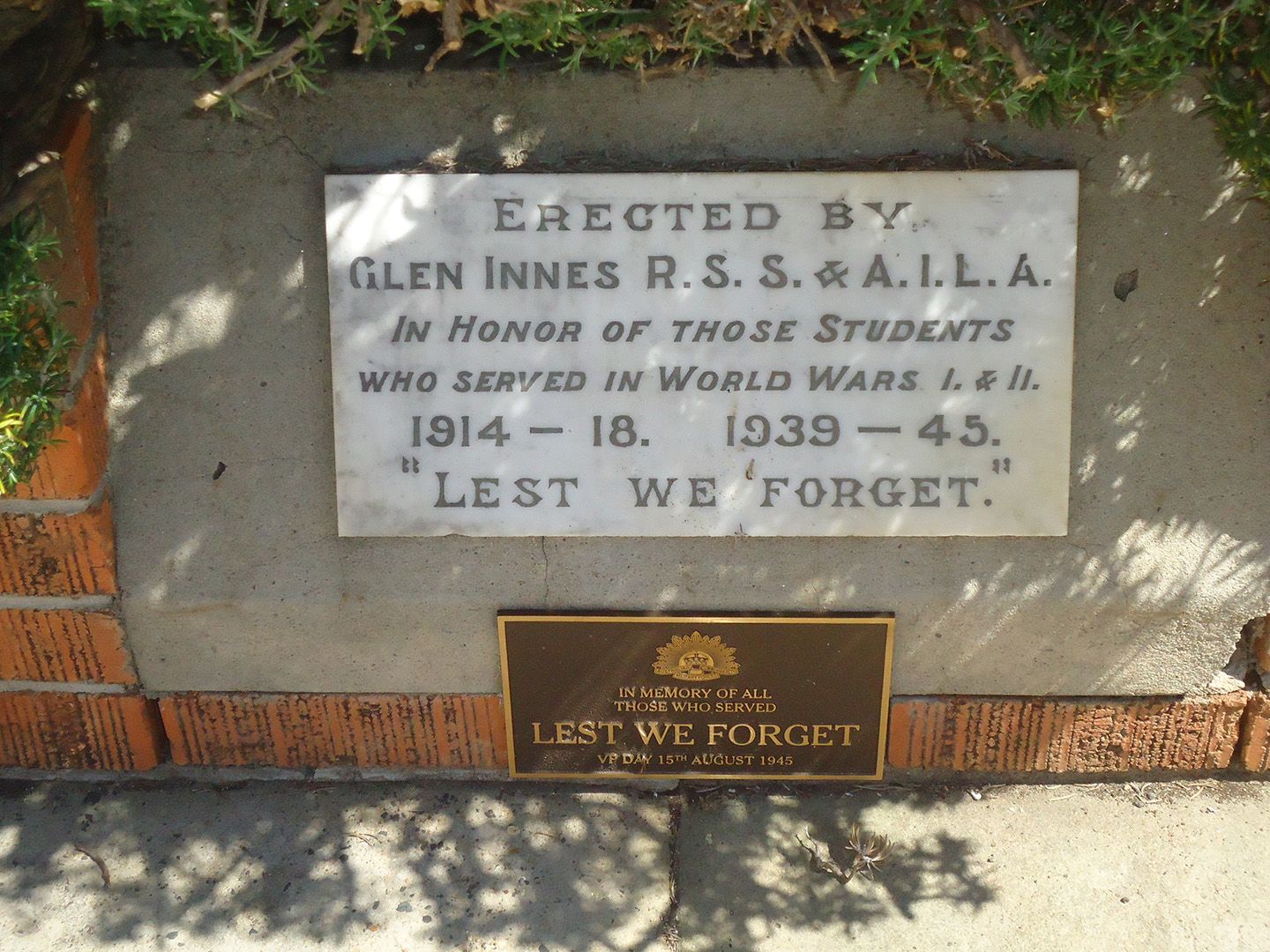 Glen Innes Public School First and Second World War Memorial Plaques photo 1
