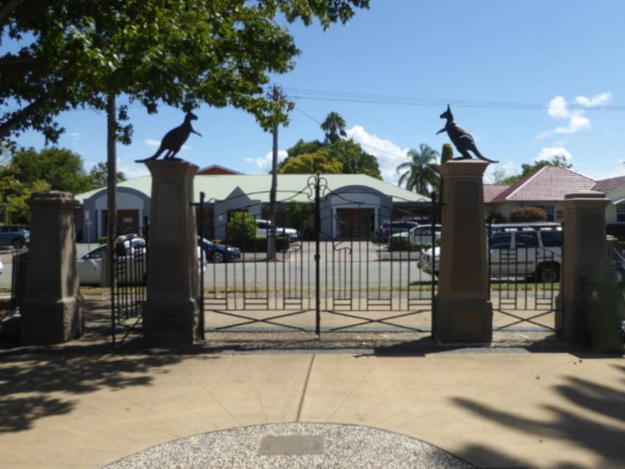 Lambton Park Memorial Gates photo 1