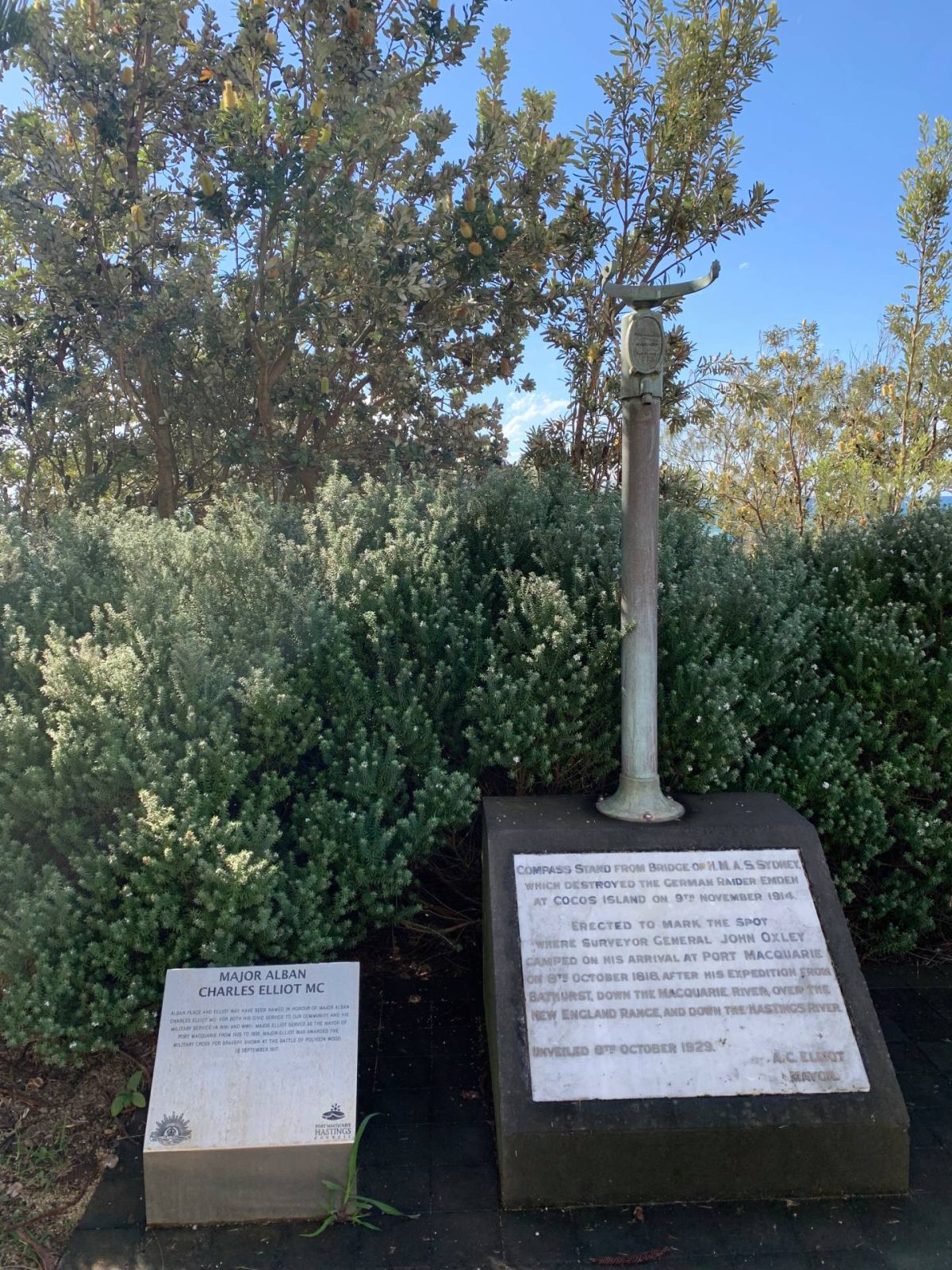 Major Alban Charles Elliot MC Memorial Roadways and Commemorative Plaque photo 1
