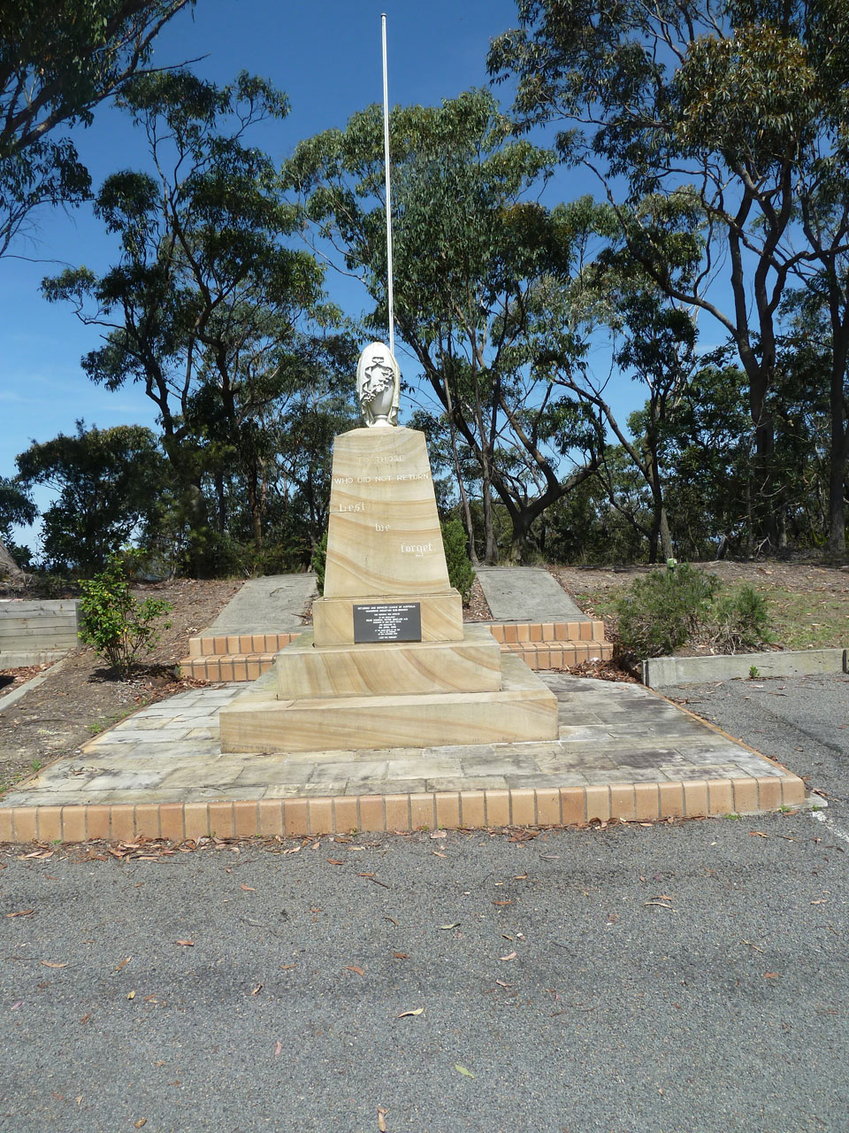 Mangrove Mountain RSL War Memorial photo 1