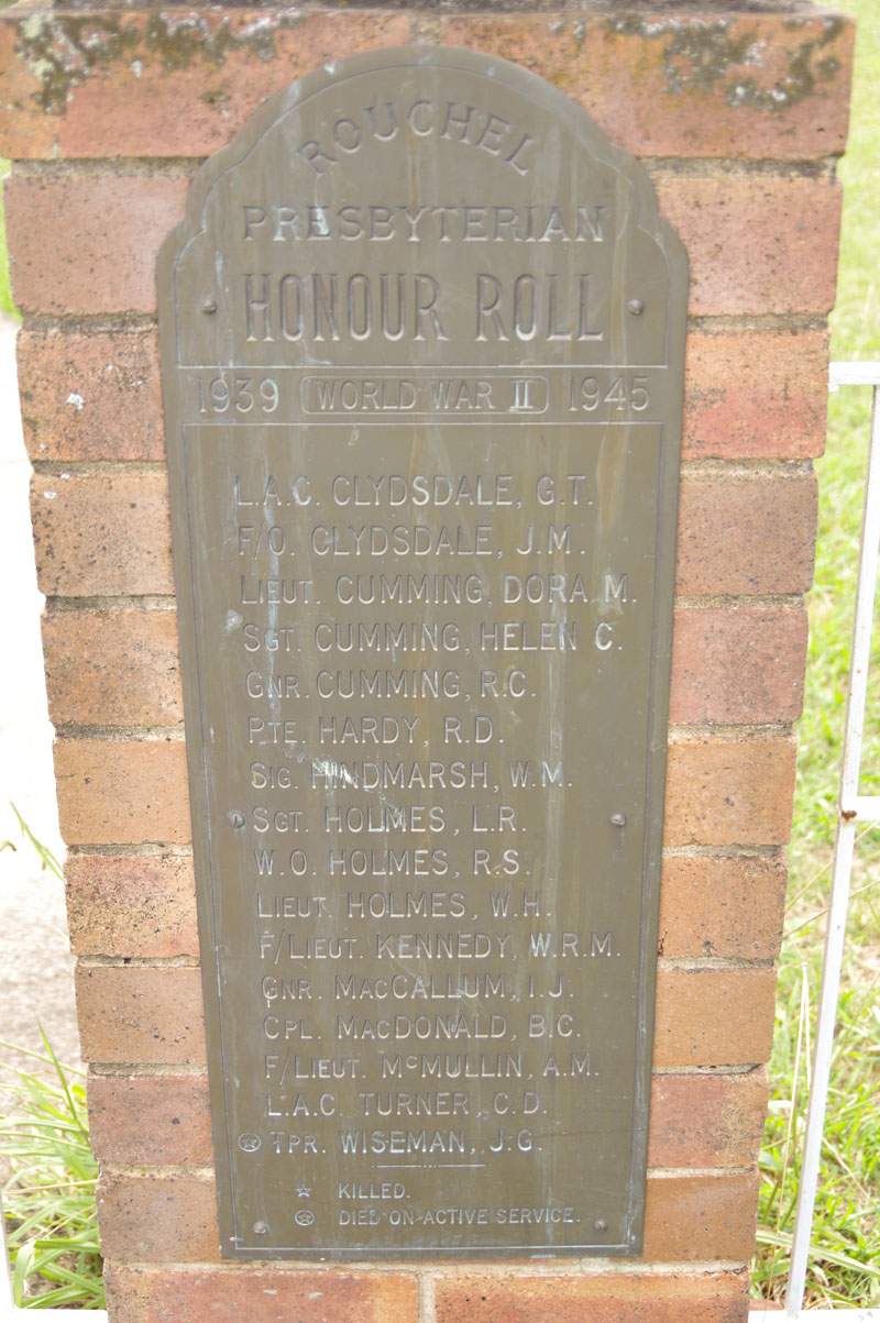 Rouchel Presbyterian Church Second World War Memorial Fence photo 1