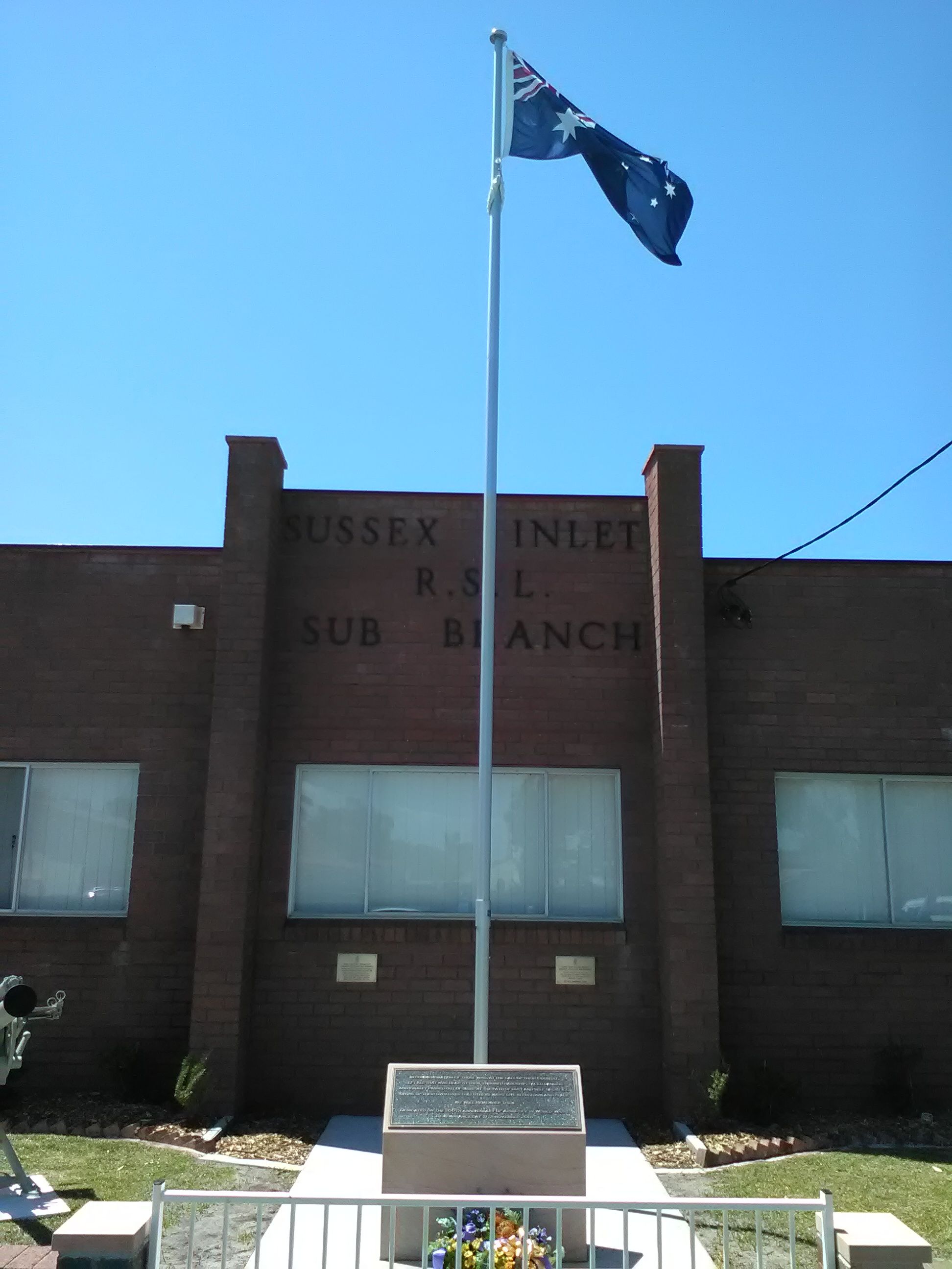 Sussex Inlet RSL Armistice Centenary War Memorial photo 1