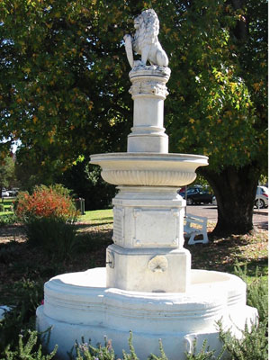 Tamworth Boer War Memorial Fountain photo 1