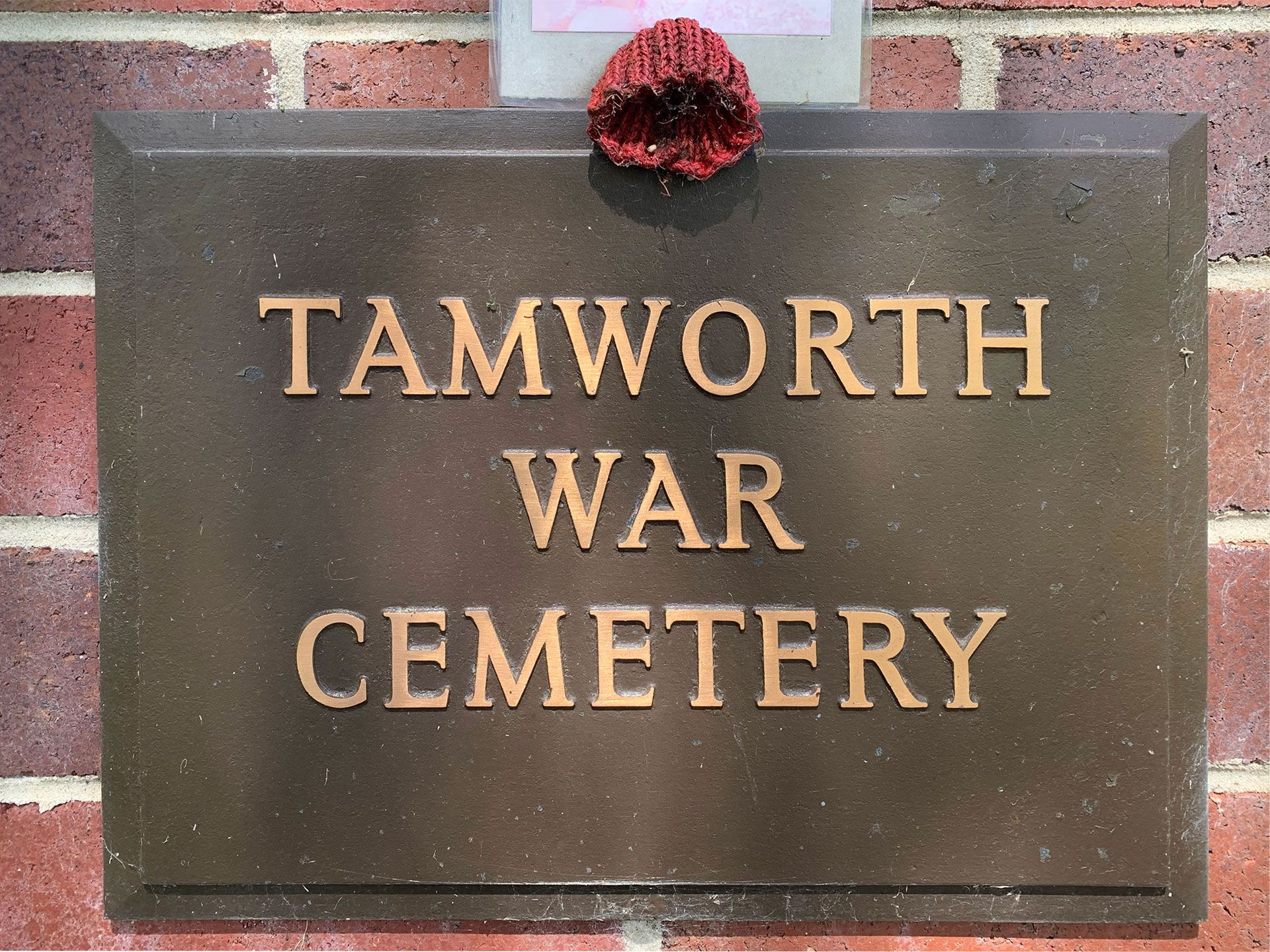 Tamworth War Cemetery photo 1