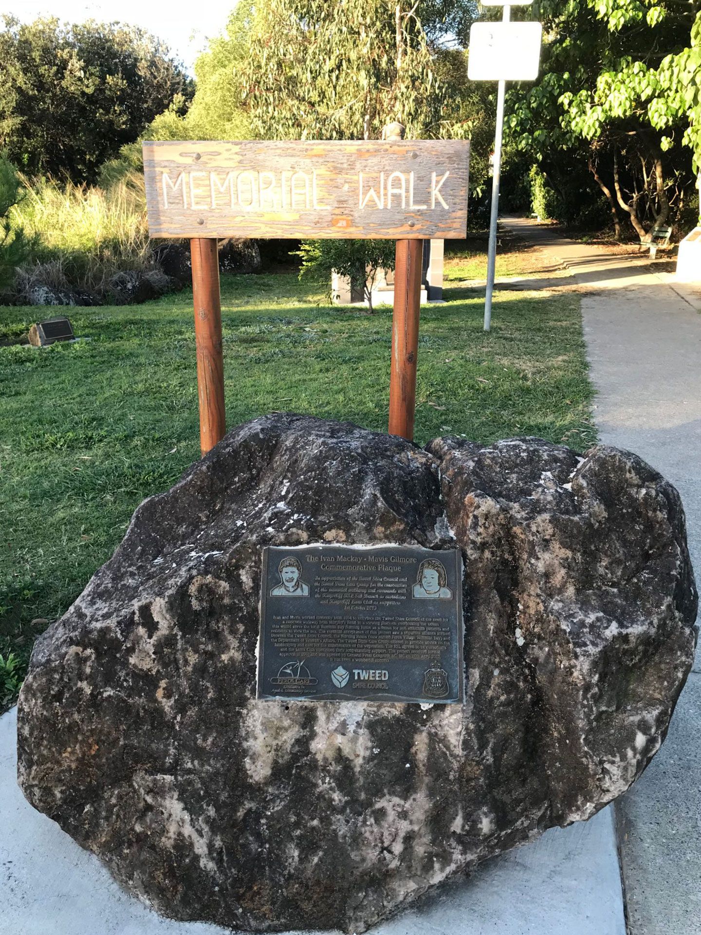 Wommin Bay Memorial Walkway photo 1